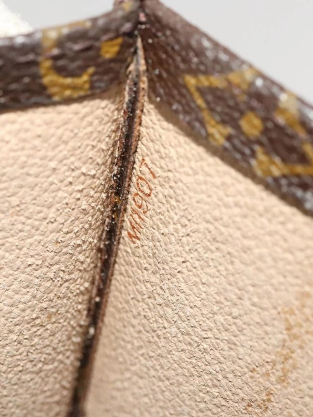 LOUIS VUITTON Monogram Sac Plat Hand Bag - Picture 11 of 16